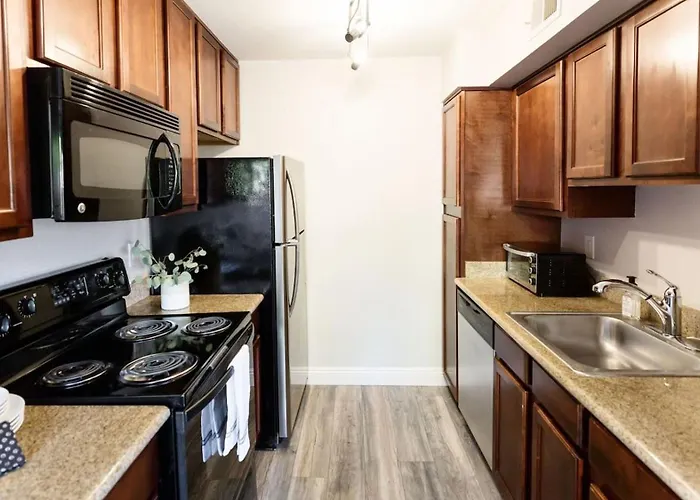 Modern Gem In Prime Old Town Location Holiday home